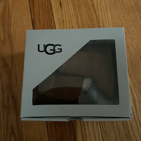 UGG Infant Caden Boots in Chestnut - Picture 2 of 8